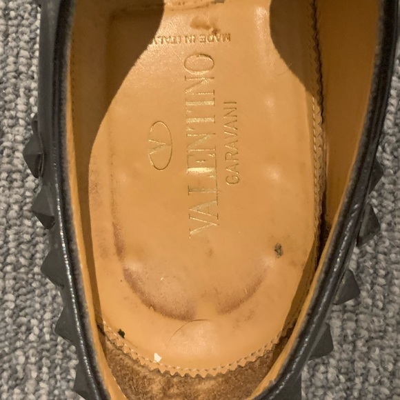 Designer Valentino Garavani Men's Studded Black & Blue Laceup Oxford Shoes - Picture 8 of 12